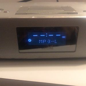 Philips docking entertainment system
